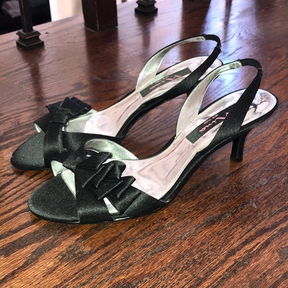 Beautiful Nina Black Formal Sandals